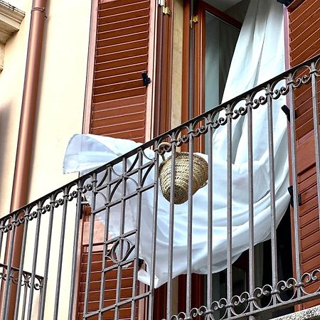 F Home Noto Exterior foto
